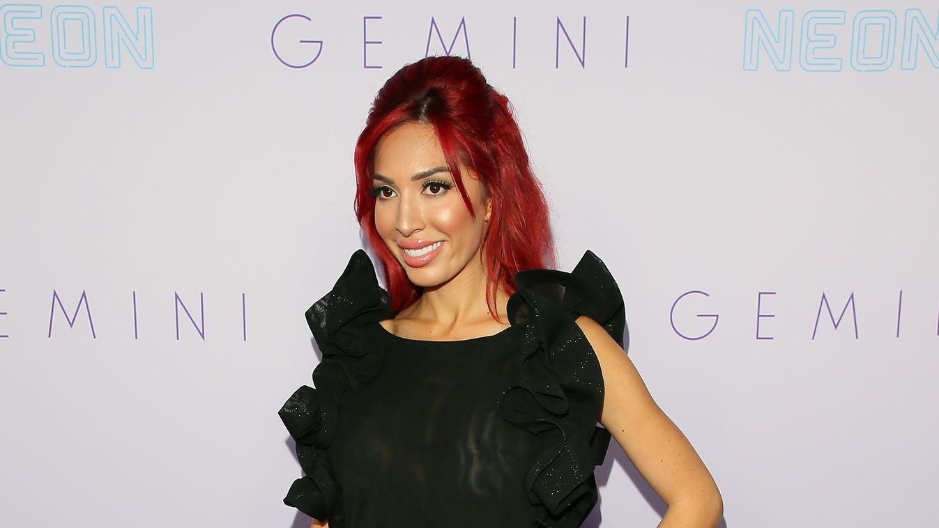 Neon Los Angeles Premiere Of "Gemini" - Arrivals GettyImageRank3 Gemini VERTICAL Looking At Camera USA California City Of Los Angeles Premiere PORTRAIT Photography Arts Culture and Entertainment Attending Celebrities Farrah Abraham PersonalitySubmit Neon 