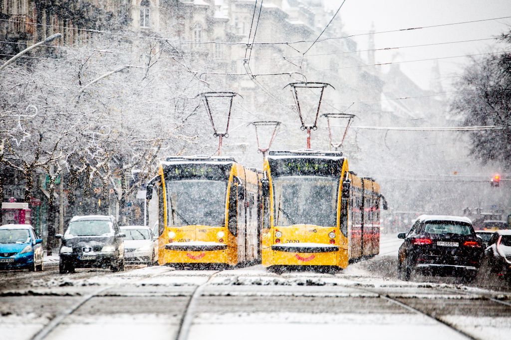 havazás, hó, december 2. 2019, tél, Budapest, belváros 