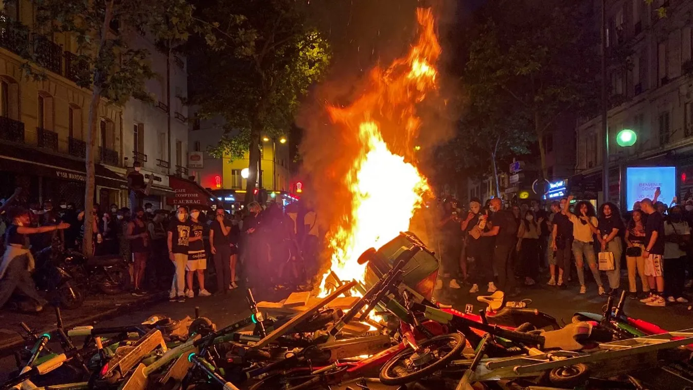 police demonstration politics TOPSHOTS Horizontal 
párizs
franciaország
zavargás 