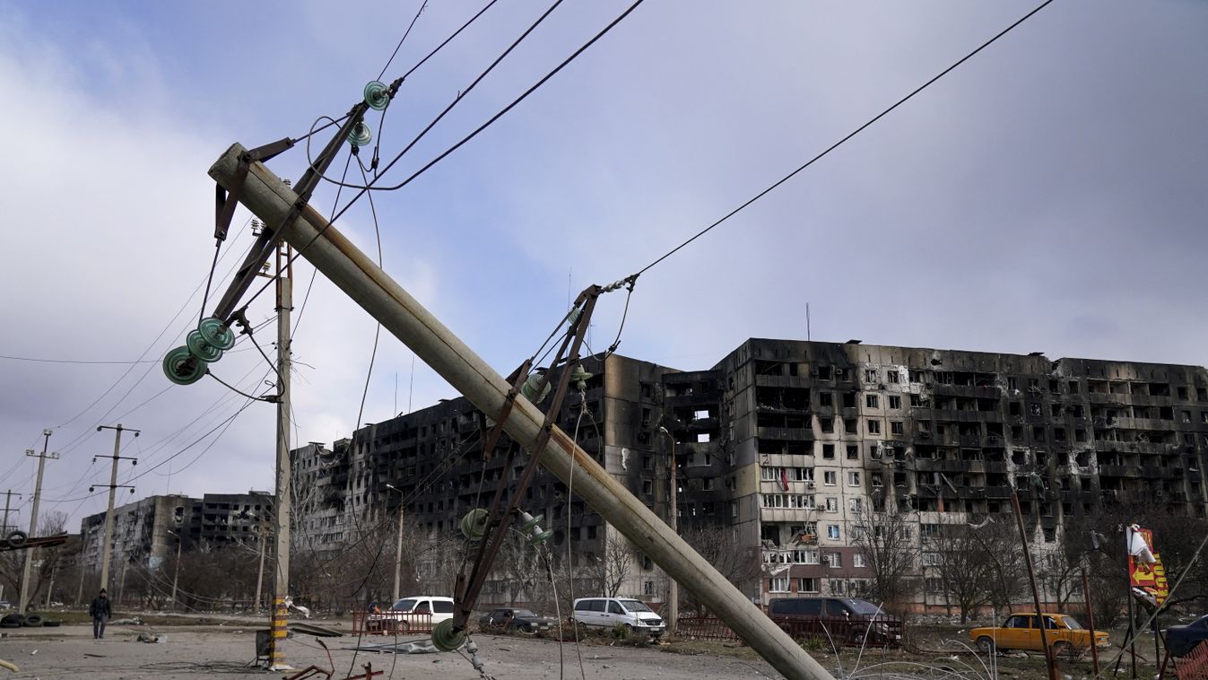 Evacuations from Mariupol in Ukraine 2022,civilians,march,Mariupol,Ukraine Horizontal 