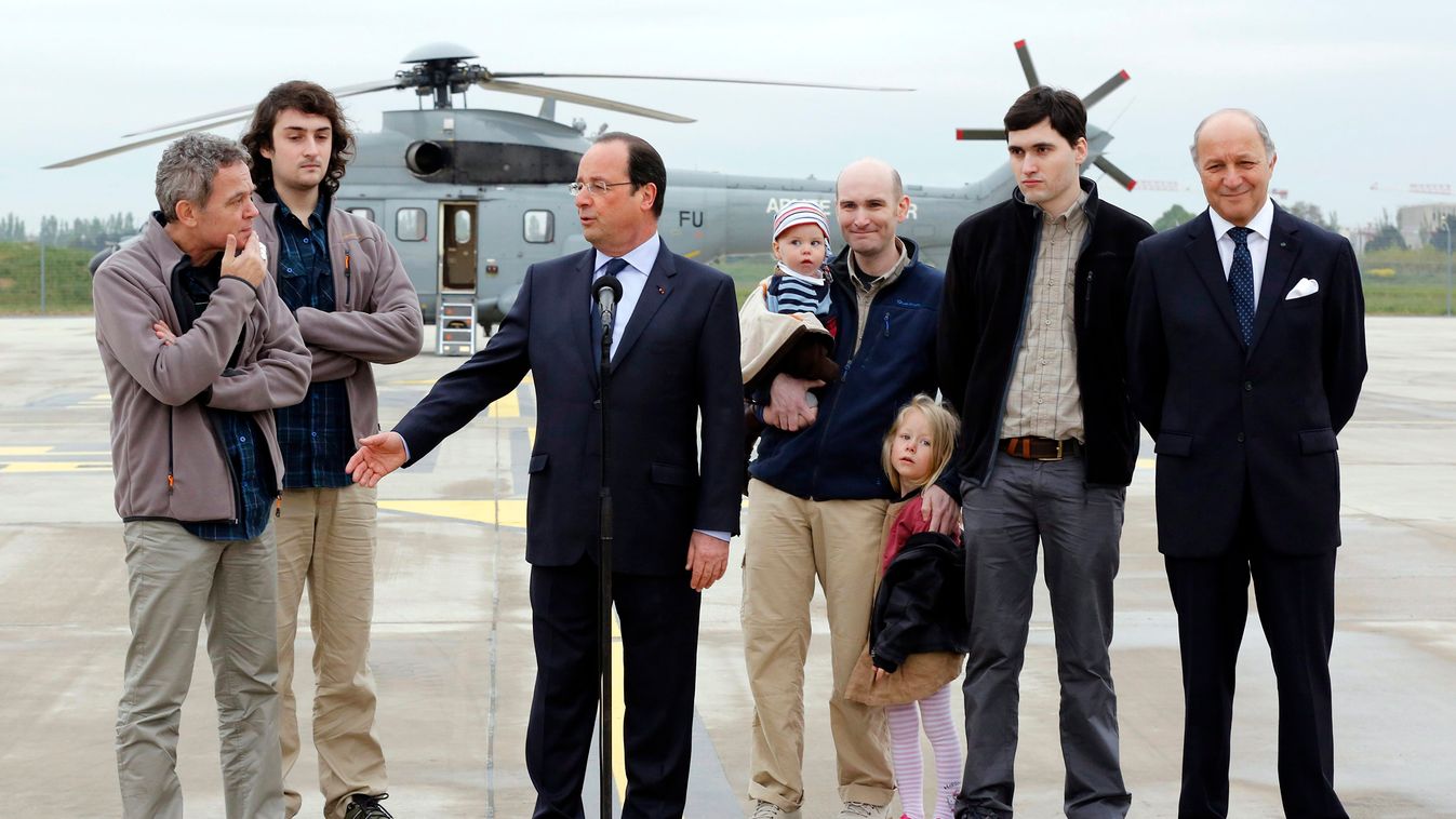 szíriai fogságból kiszabadult francia újságírók, Hollande 
