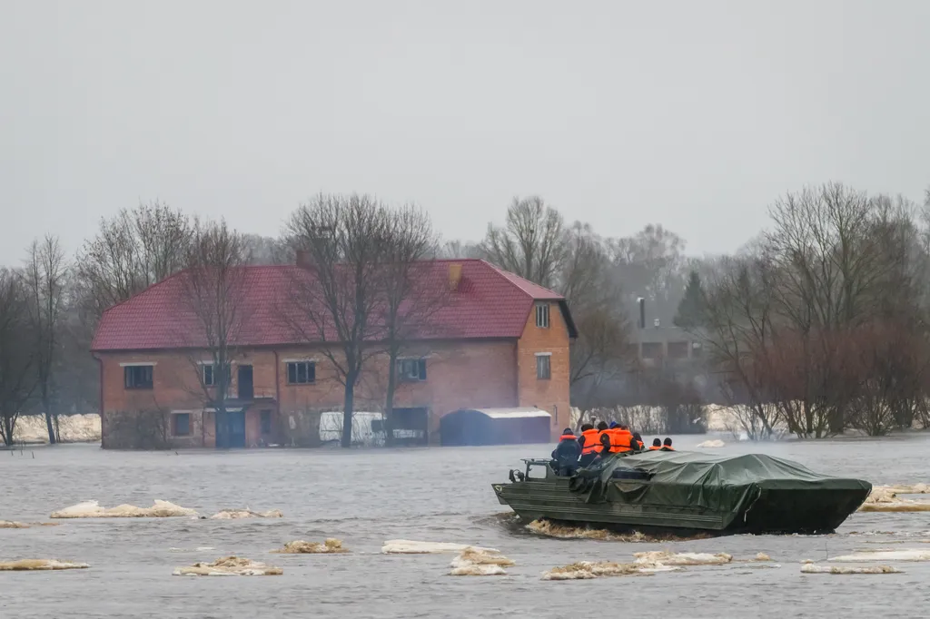 Daugava, folyó, Lettország, áradás, lett, áradások, árvíz 