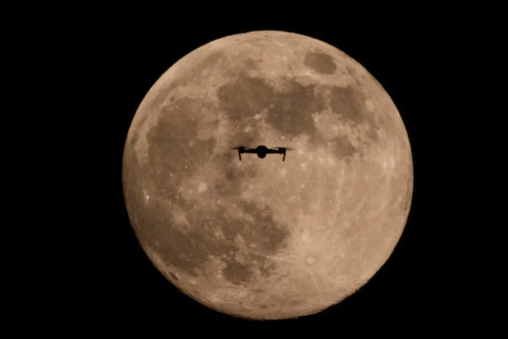 Drone before full moon Weather air transport 