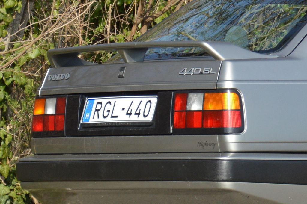 Volvo 440 