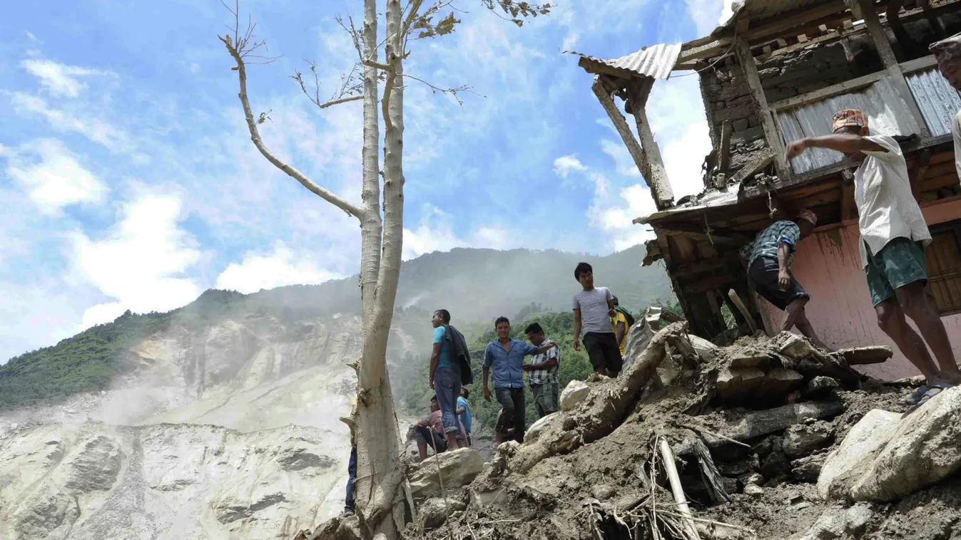Nepál, földcsuszamlás 