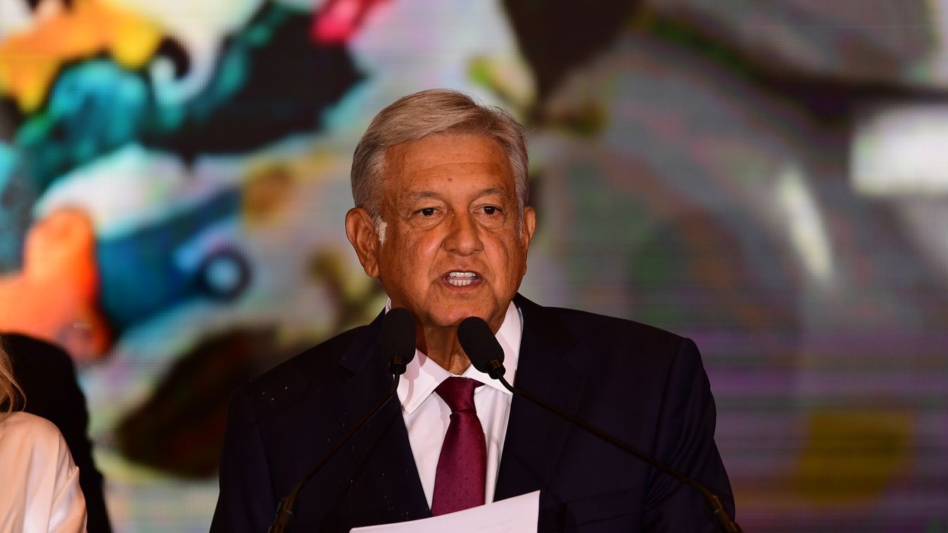 Andres Manuel López Obrador, Mexikó 