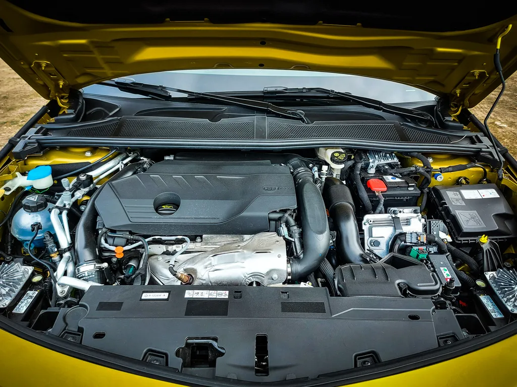 Opel Astra menetpróba (2022) 
