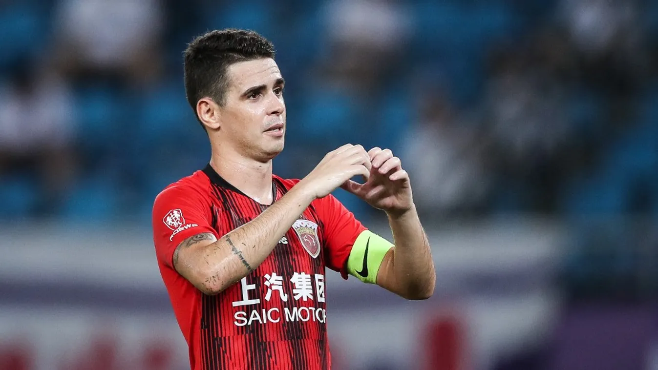Shanghai SIPG F.C. slashes Tianjin TEDA F.C. at 8th-round match of CSL China Chinese Chinese Super League CSL Football Match Player Horizontal 