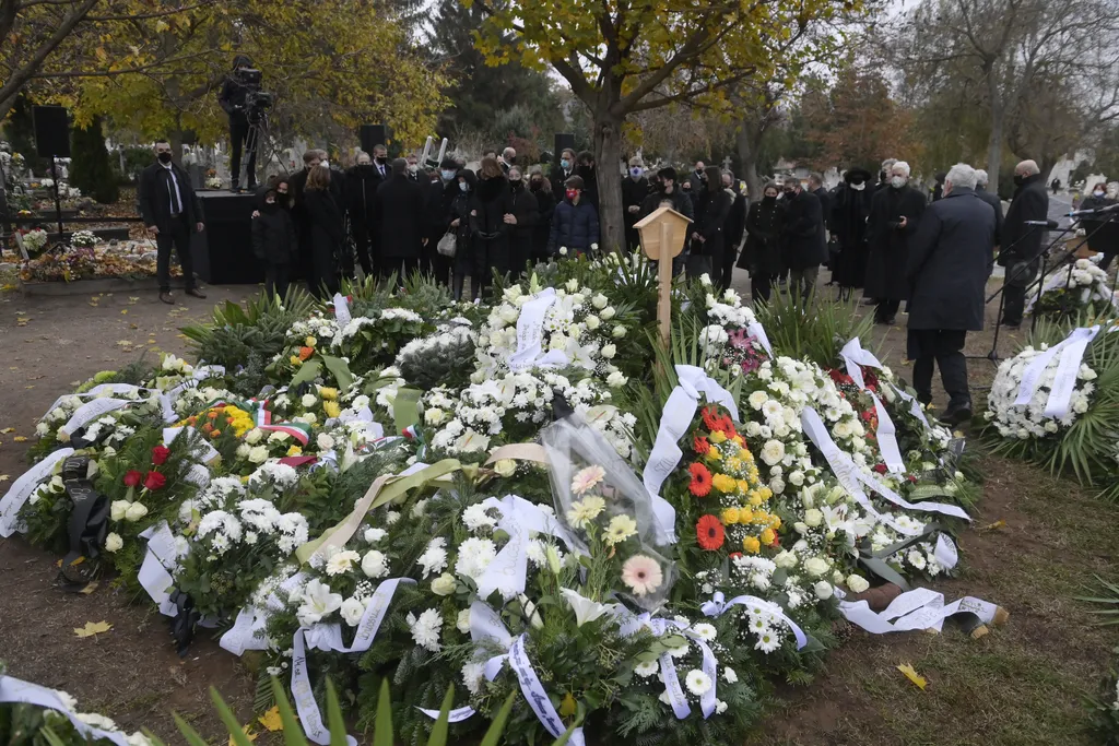 Szőcs Géza temetése   ORBÁN Viktor; SZŐCS Géza 