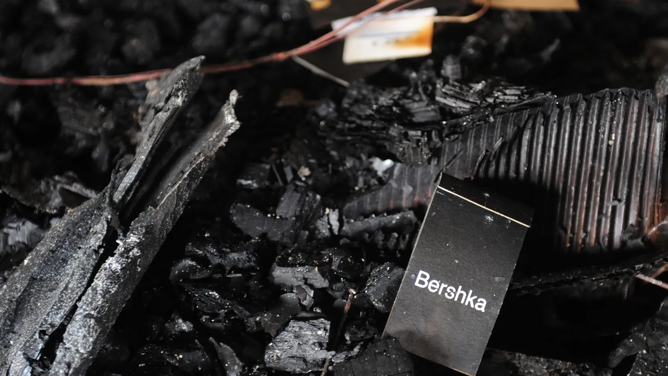 Banglades, textilipar, Bershka ruhacímke egy leégett dhakai varrodában