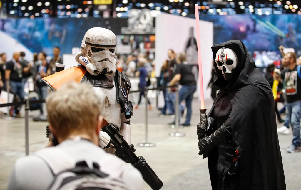 35.000 fans expected at Chicago Star Wars convention Horizontal MOVIE COSTUME 