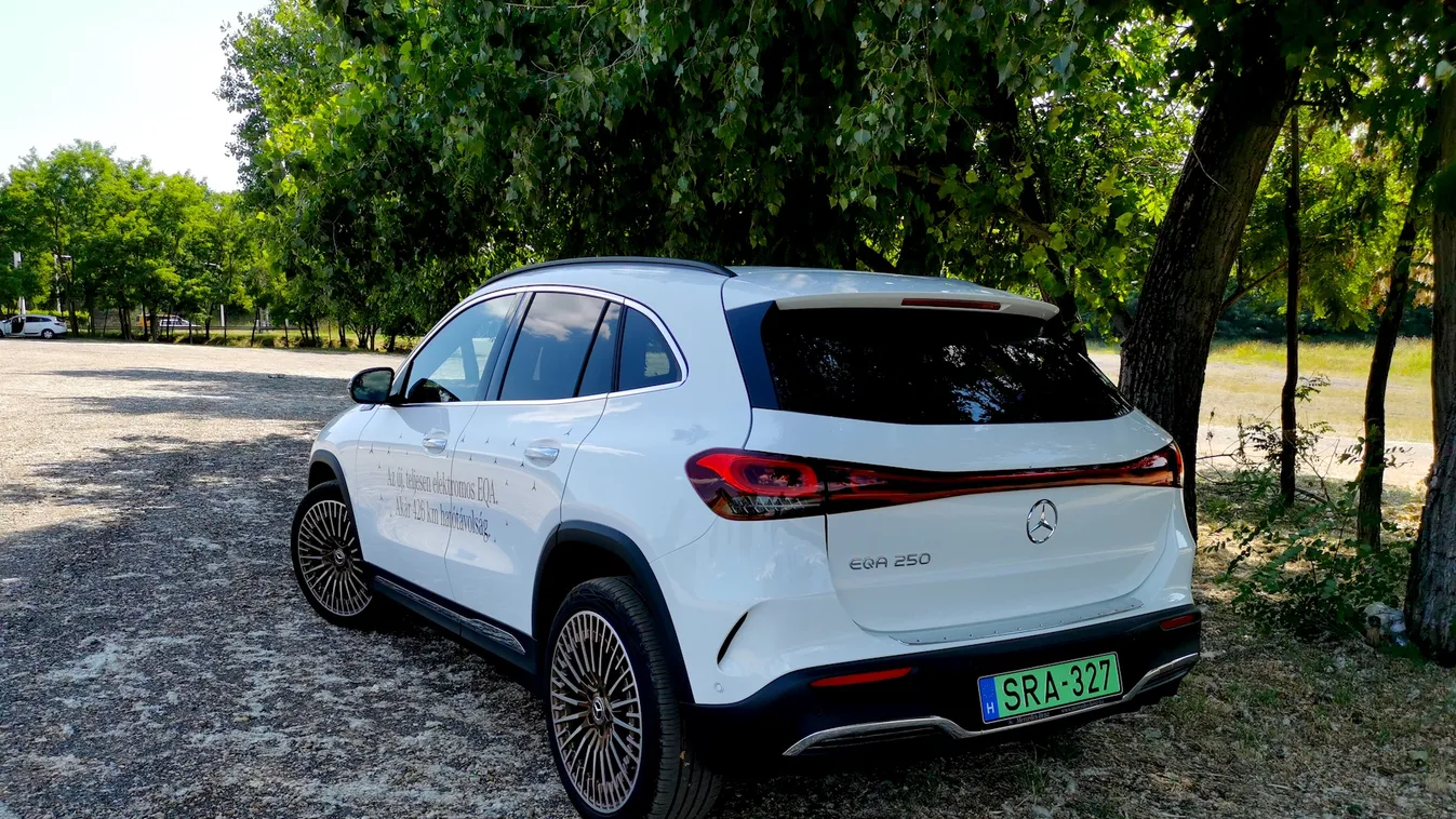 Mercedes-Benz EQA 250 teszt (2021) 