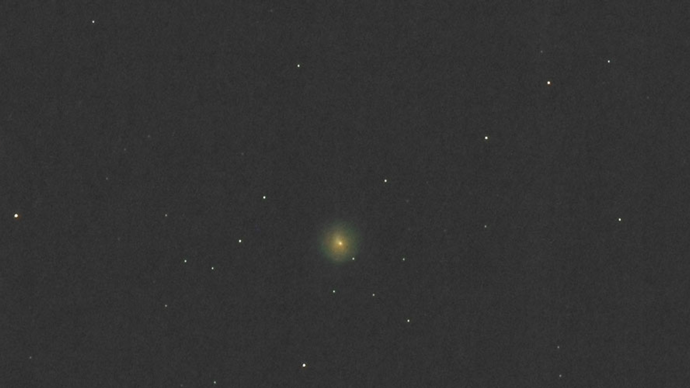 A C/2012 X1 (Linear) jelű üstökös, felfénylés
