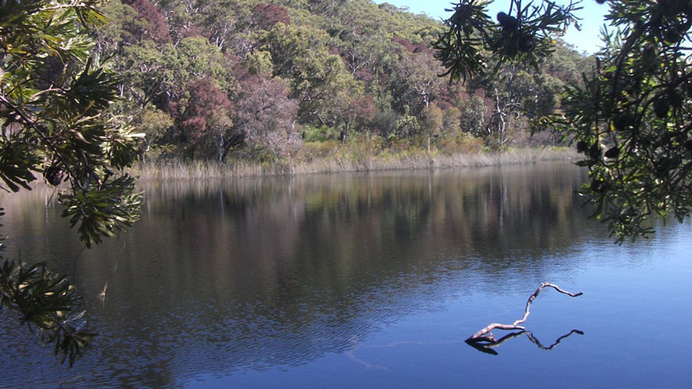 Kék-tó, Stradbroke-sziget, Brisbane, Ausztrália, klímaváltozás által nem érintett tó