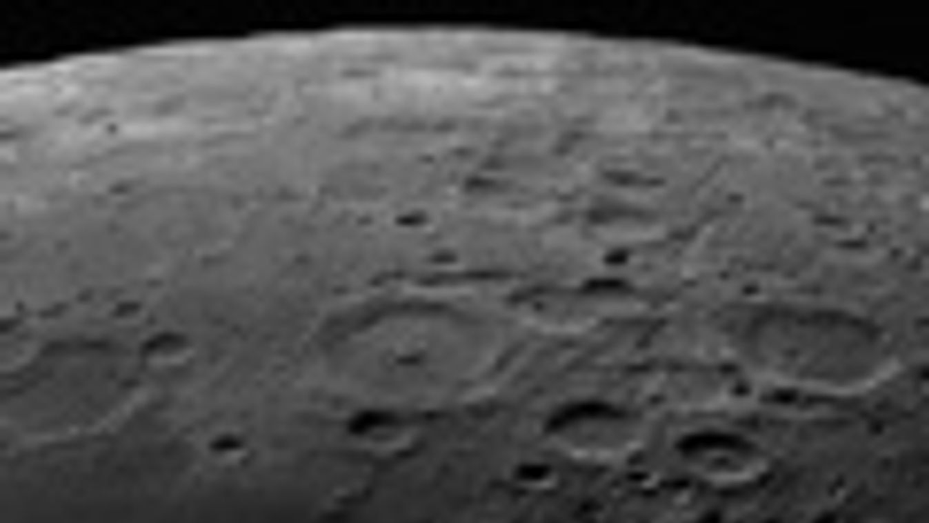 petavius kráter hold