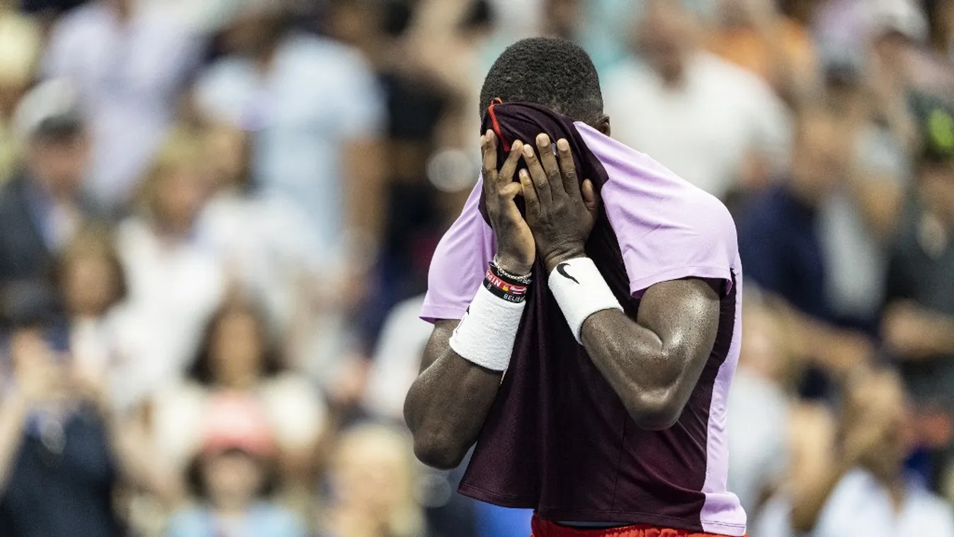 US Open 2022 Day 8 ball,Championships,court,Grand Slam,New York,player,Sport,Stadiu Horizontal 