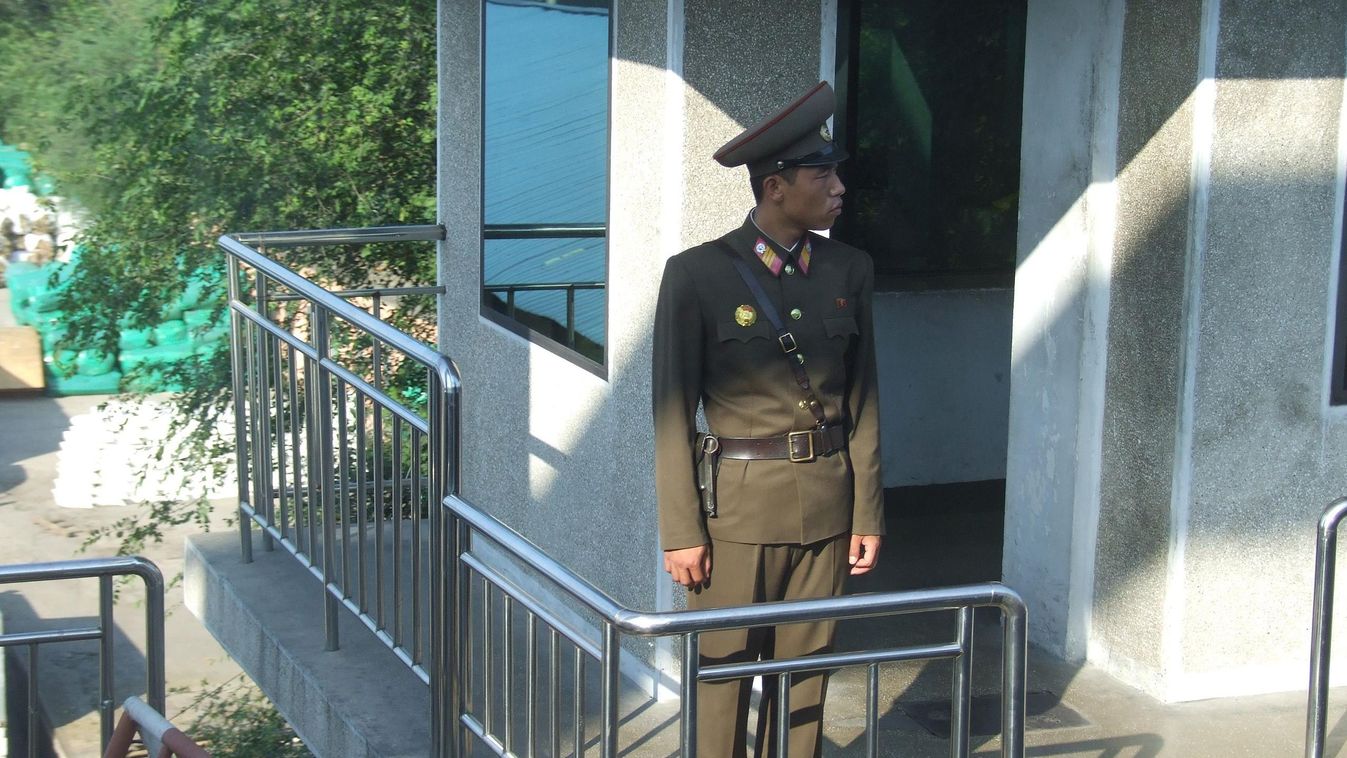 észak-korea, határőr 