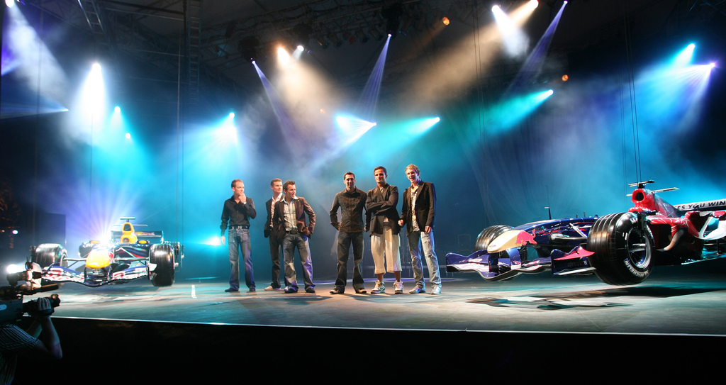 Forma-1, Robert Doornbos, David Coulthard, Red Bull Racing, Vitantonio Liuzzi, Scott Speed, Neel Jani, Scuderia Toro Rosso, Bahreini Nagydíj 2006 