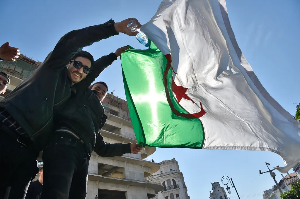 tüntetés algériában, algír, 2019. március 