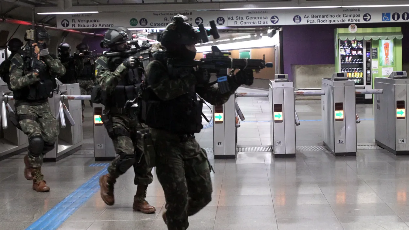 Anti-Terrorism Attack Drill In Sao Paulo, Brasil Brasil Brasil 2016 Sao Paulo Sao Paulo 2016 Members Security Security Forces TERRORISM Anti-Terrorism ATTACK Drill METRO STATION Olympics OLYMPIC GAMES Sports 20 July 2016 20th July 2016 NurPhoto 