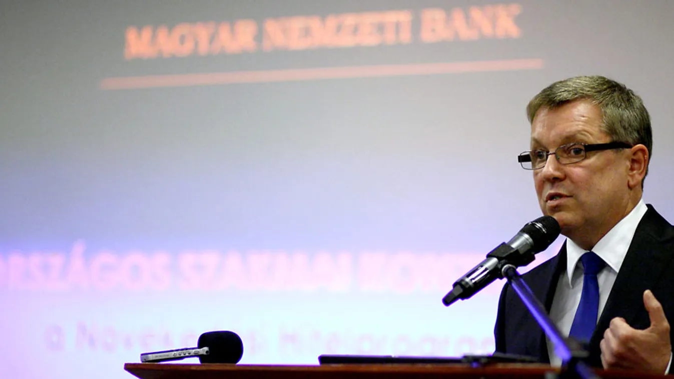 Matolcsy György, a Magyar Nemzeti Bank (MNB) elnöke a jegybank országos szakmai konzultációja keretében rendezett konferencián a siófoki Hotel Azúr szállodában