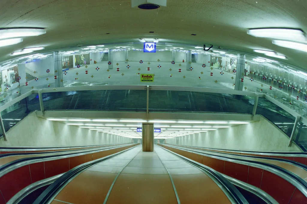 metró 50 éves galéria 