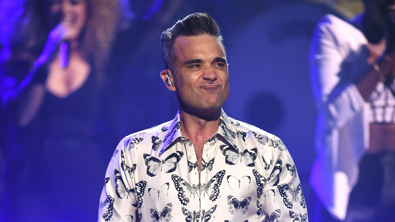 Robbie Williams at Apple Music Festival CONCERTSHOT 