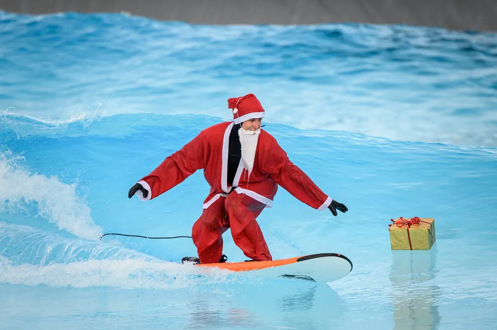 surfing Horizontal CHRISTMAS SANTA CLAUS 