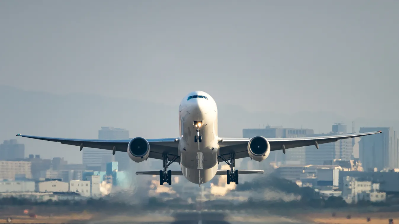 130 utas 33 napot várakozott a budapesti Liszt Ferenc Repülőtéren repülőgép illusztráció repülő 