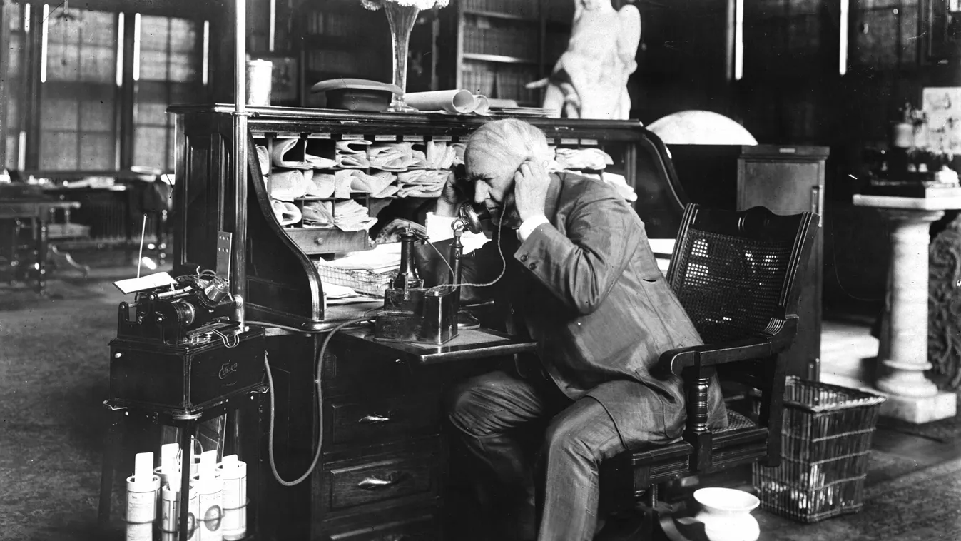 THOMAS EDISON INVENTEUR AMERICAIN LABORATOIRE TELESCRIBE SAVANT BUREAU DICTER SCIENTIFIQUE RECHERCHE 