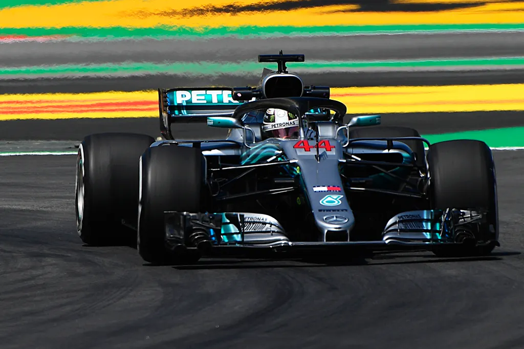 A Forma-1-es Spanyol Nagydíj pénteki napja, Lewis Hamilton, Mercedes-AMG Petronas 