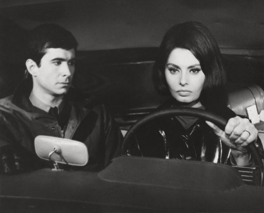 Le Couteau dans la plaie Cinema movie film still movie still publicity still production still french italian 1960s sixties thriller couple Five Miles to Midnight drive driving Square Horizontal FILM CRIME MAN WOMAN CAR 