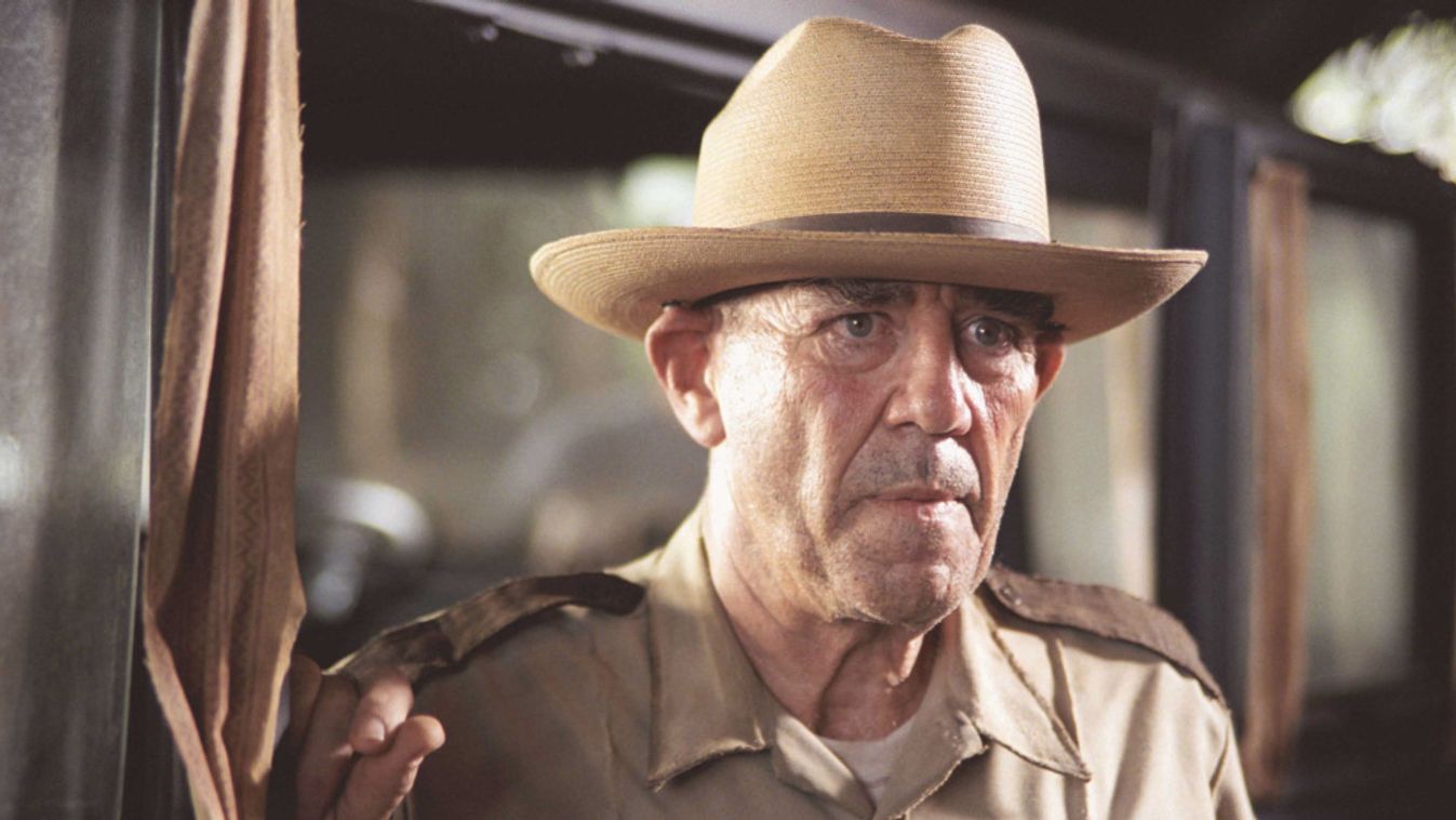 Film and Television FILM TELEVISION TEXAS CHAINSAW MASSACRE R LEE ERMEY Film Stills Personality 12493254 No Merchandising. Editorial Use Only. No Book Cover Usage.
Mandatory Credit: Photo by Moviestore/REX/Shutterstock (1635983a)
The Texas Chainsaw Massac