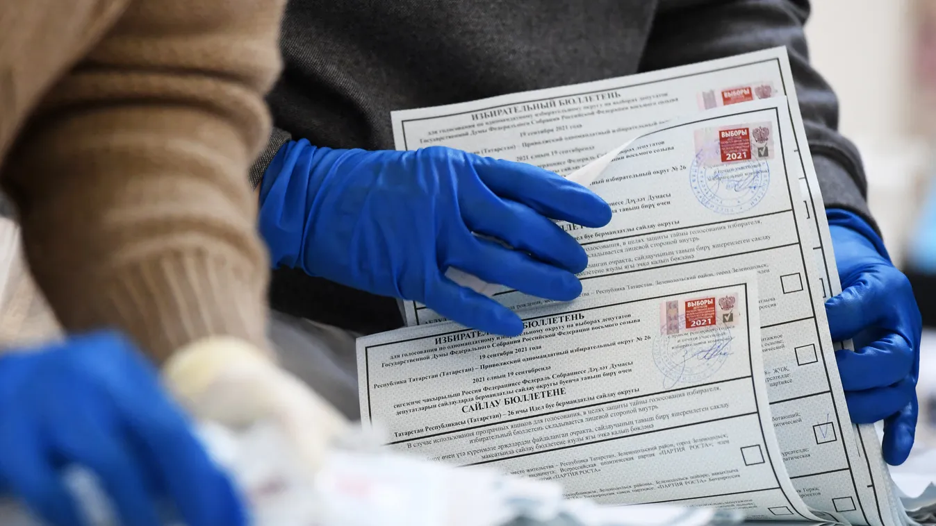 Russia Parliamentary Elections Vote Counting Horizontal 