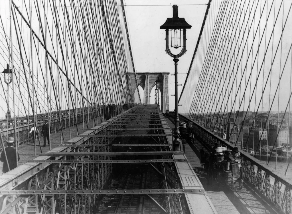 Brooklyn híd, 140,  Brooklyn Bridge format 5/4;T/USA/NEW/YORK/BROOKLYN BRIDGE train format landscape railway bridge railway lamppost Transport Infra 