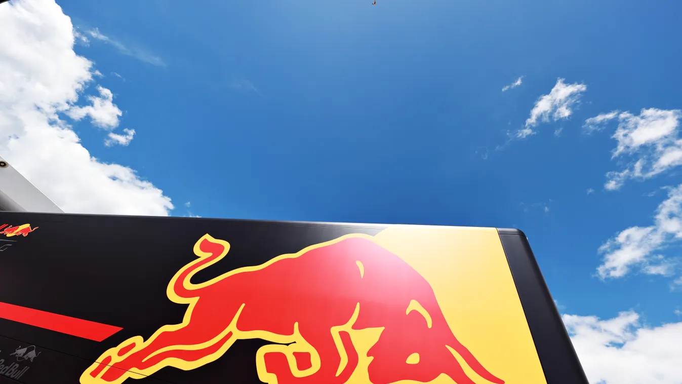 Forma-1, Red Bull Racing kamion, Red Bull logo, Portugál Nagydíj 