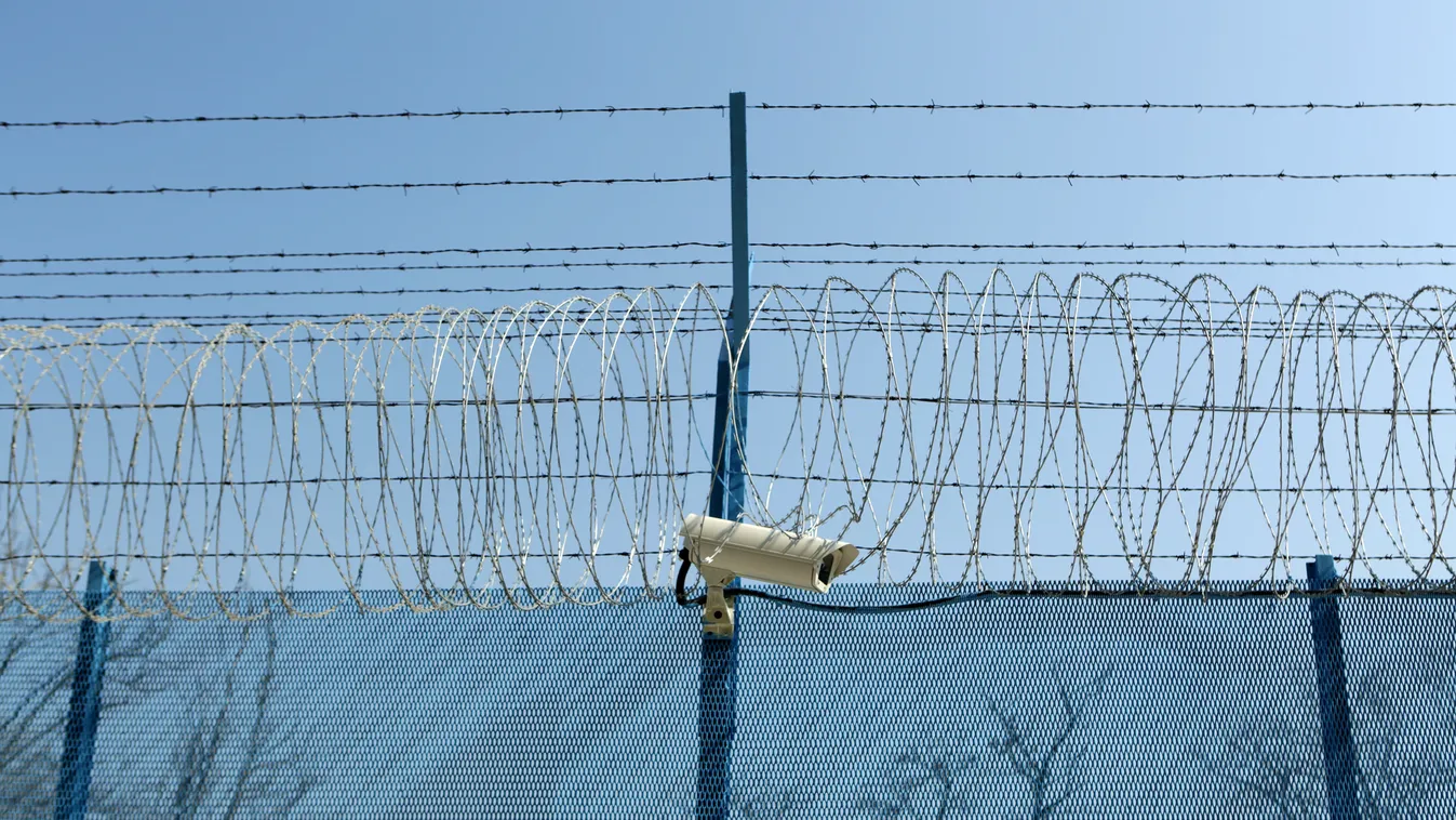 Martonvásári börtön sajtóbejárás kerítés szögesdrót
Közép-Dunántúli Országos Büntetés-Végrehajtási Intézet 