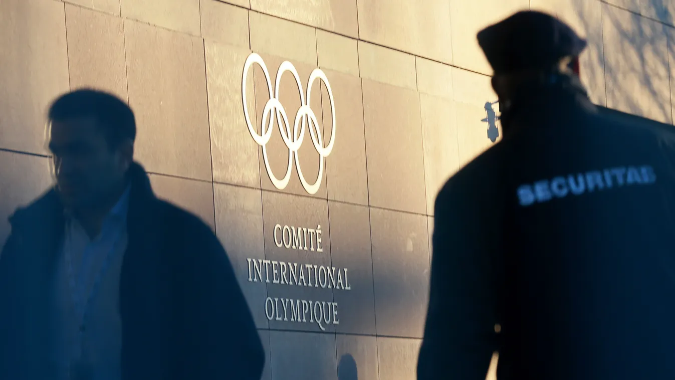 IOC Executive Board to decide on Russia's participation in 2018 Olympics landscape HORIZONTAL International Olympic Committee Olympic rings security guards 