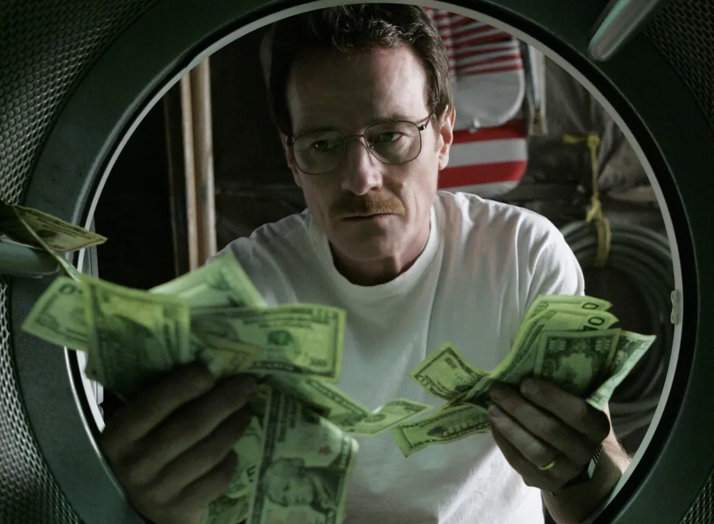 Breaking Bad (Season 1) Cinema MAN wash dryer money banknotes HORIZONTAL 