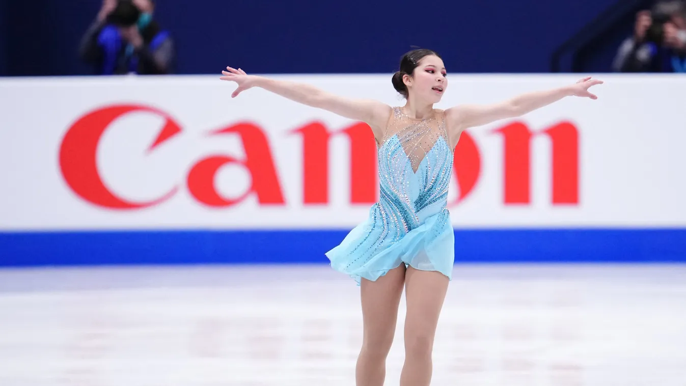 World Figure Skating Championships / Women skate Horizontal SKATER WINTER 