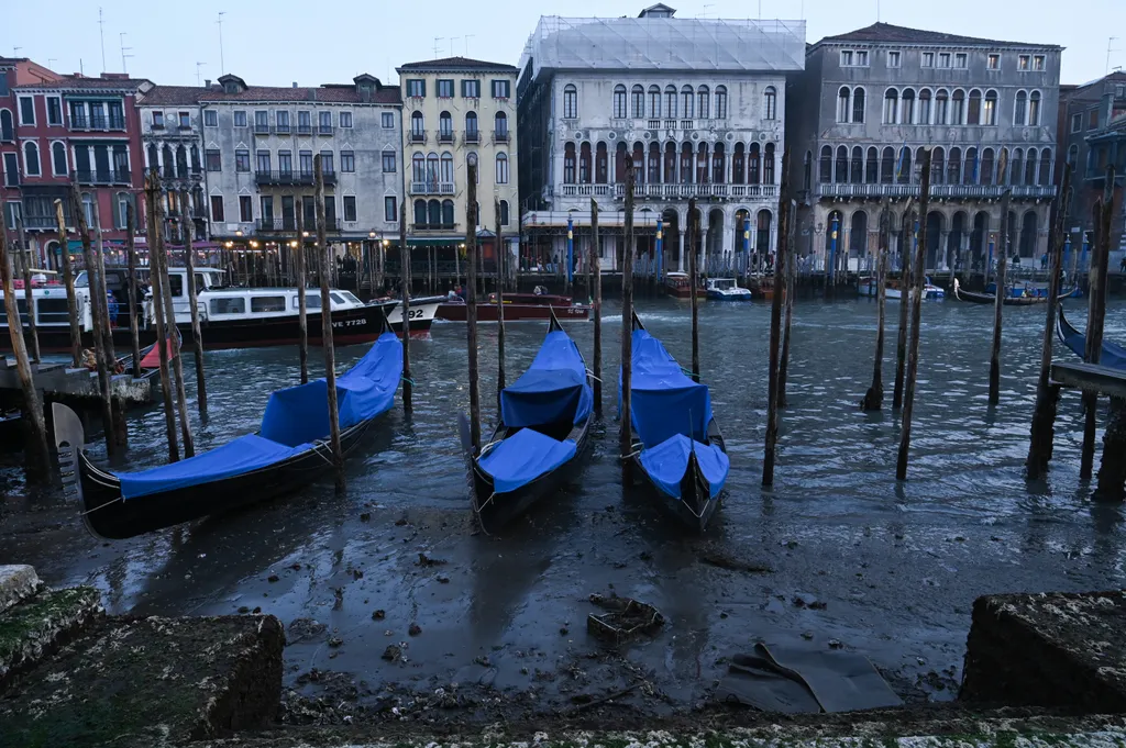 Apály Velencében, alacsony vízszint, rekord, galéria, 2023 