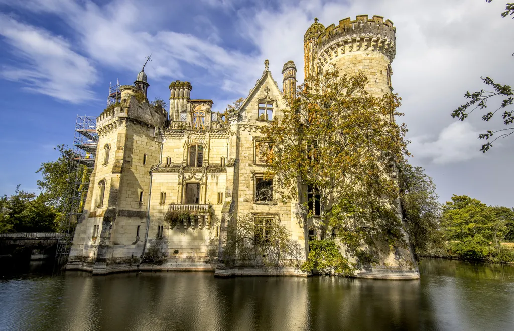 Chateau de la Mothe-Chandeniers 