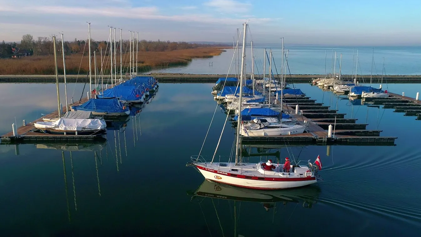 ünnepi vitorlás, fényvitorlás, Balaton 