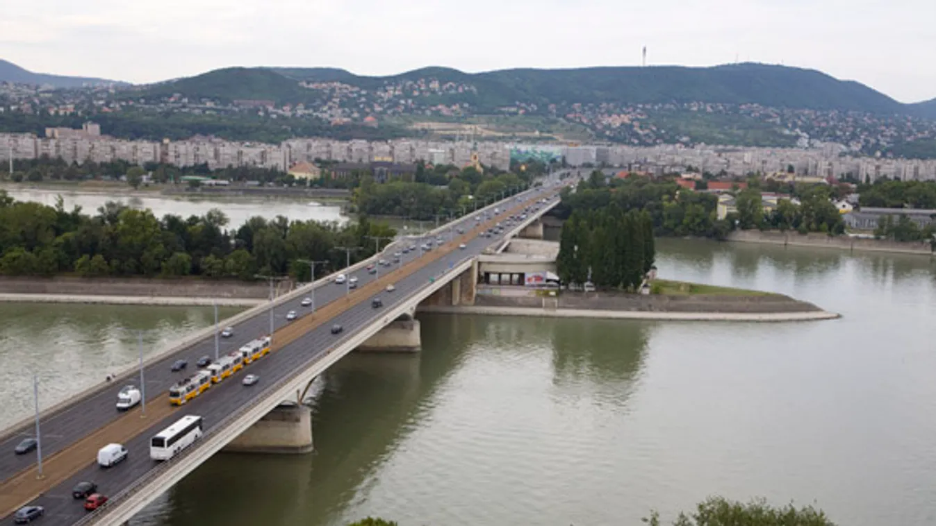 Árpád híd, Duna 