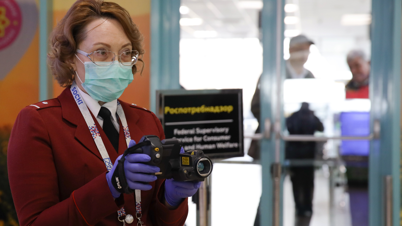 Oroszország, repülőtér, ellenőrzés, koronavírus 