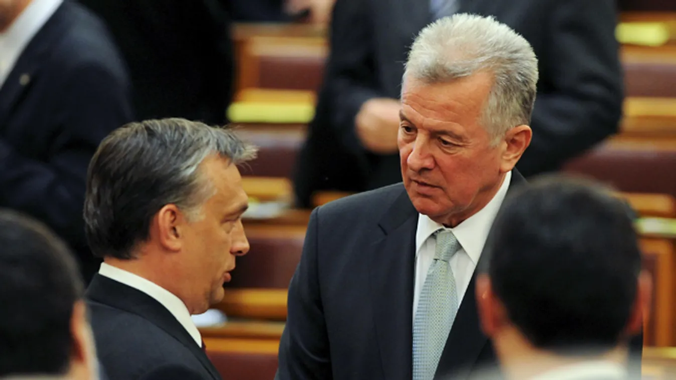 Fidesz reakciók, Schmitt Pál, Orbán Viktor, Plágium botrány, parlament 