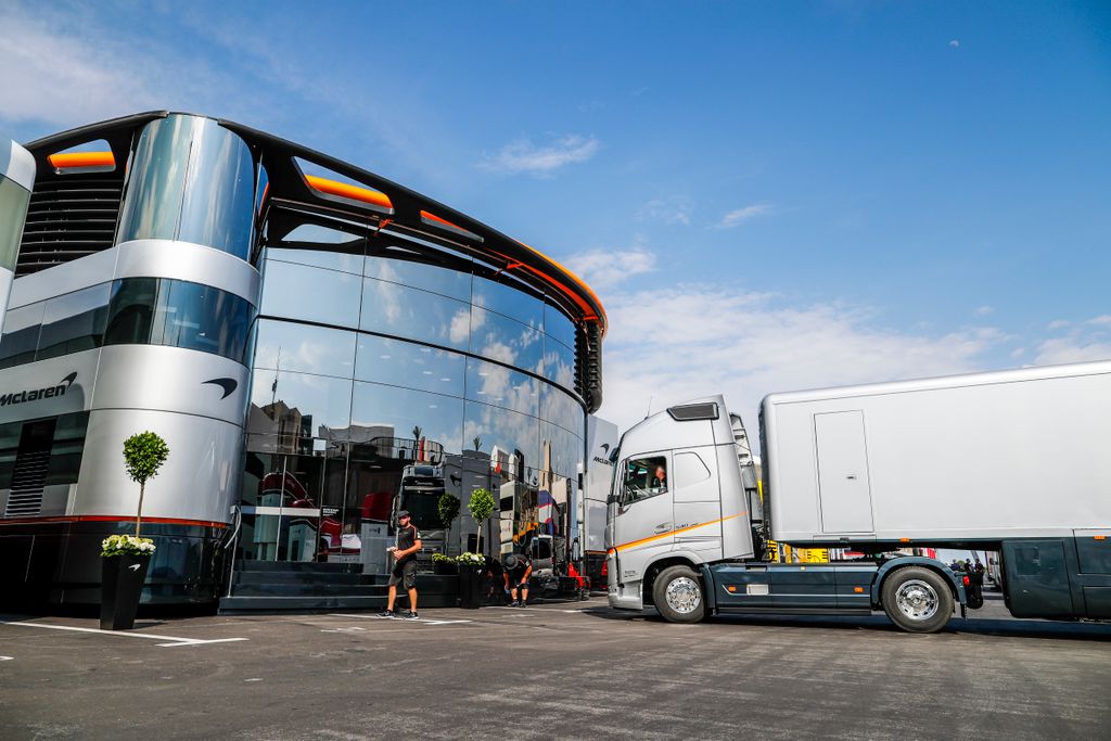 Előkészületek a Forma-1-es Francia Nagydíjra, McLaren Racing 