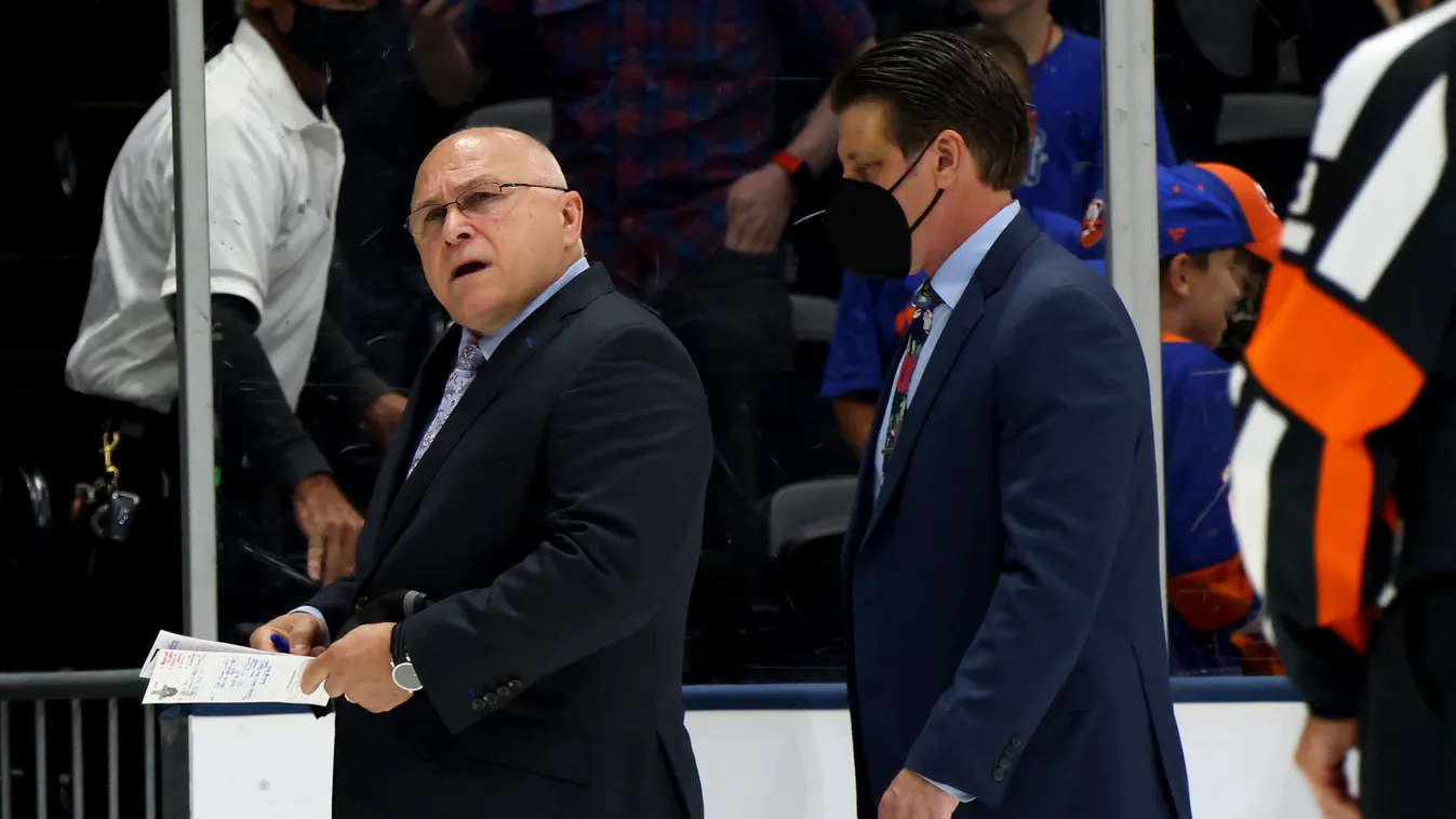 Tampa Bay Lightning v New York Islanders - Game Four GettyImageRank3 Second People USA New York State Winter Sport Coach Nassau Coliseum Two People Photography Tampa Bay Lightning Uniondale - New York Barry Trotz National Hockey League New York Islanders 