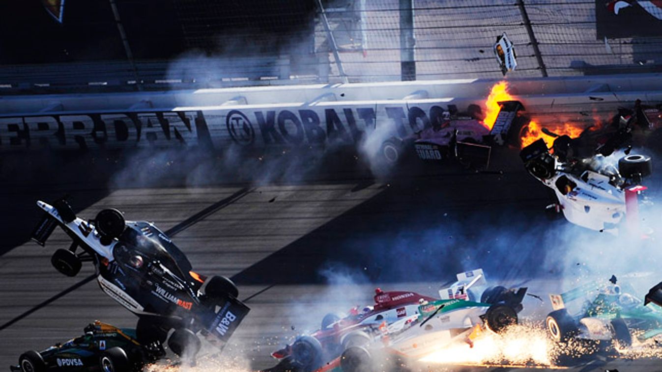 Halálos baleset érte a kétszeres IndyCar-bajnokot, Dan Wheldon 