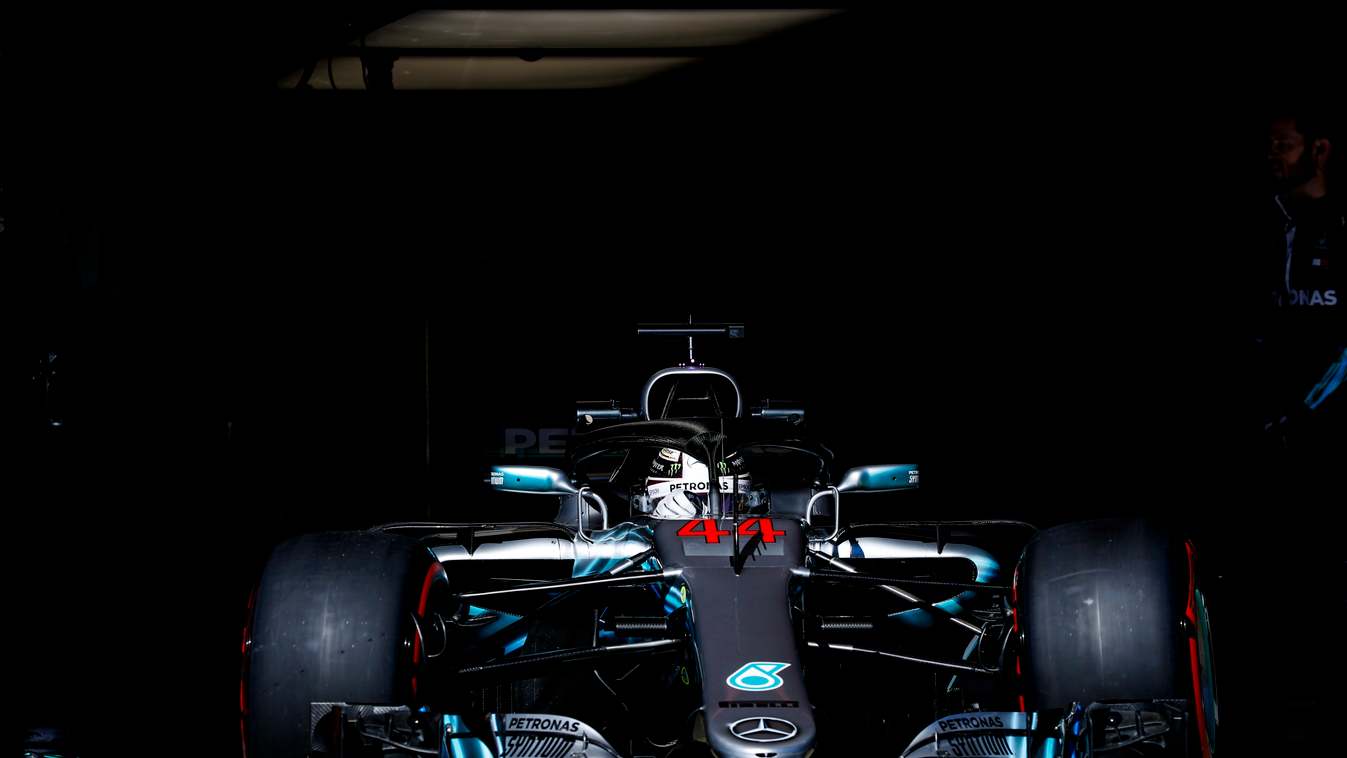 A Forma-1 előszezoni tesztje Barcelonában - 6. nap, Lewis Hamilton, Mercedes-AMG Petronas 